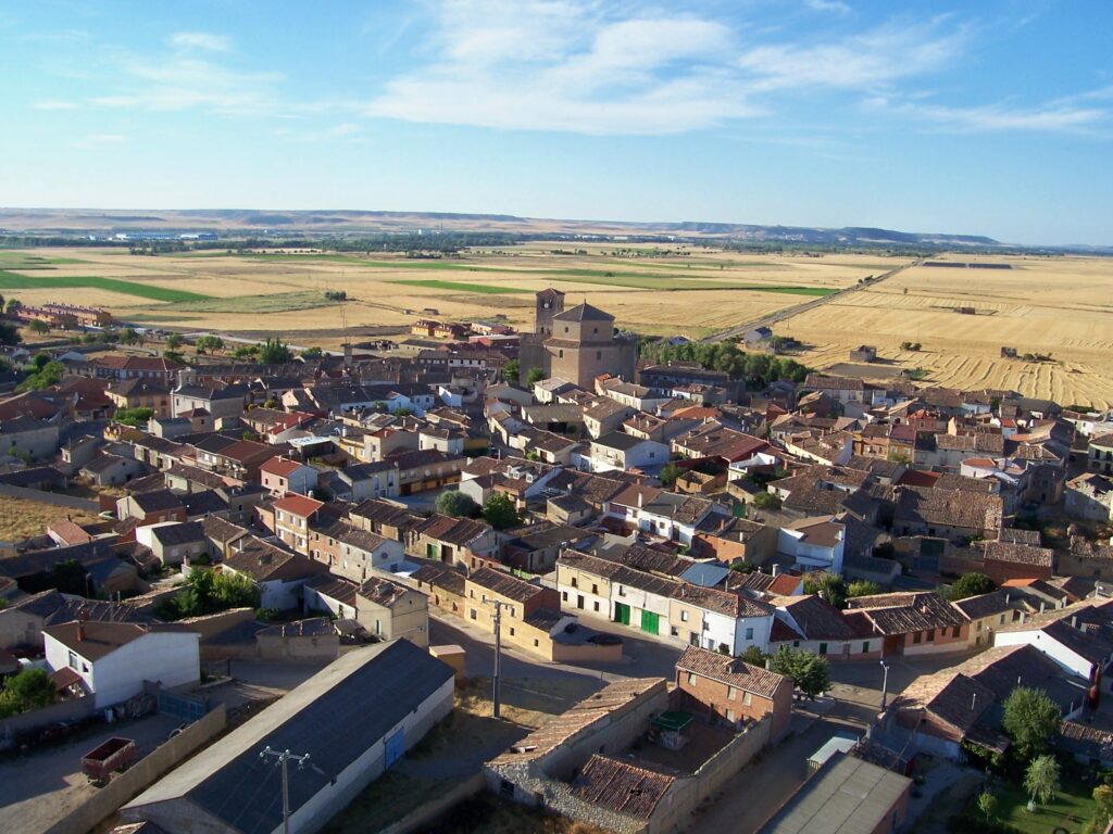 el padrÓn de habitantes de valoria la buena aumenta en casi un 6% en el Último aÑo