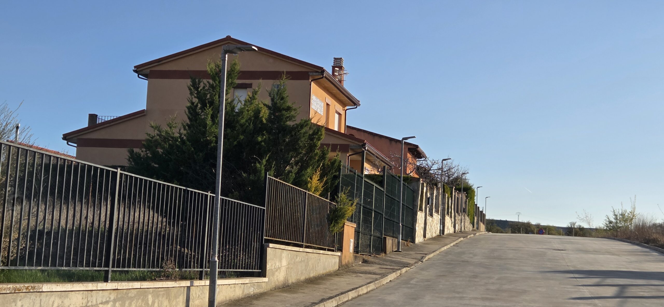 FINALIZA LA RENOVACIÓN TOTAL DEL ALUMBRADO PÚBLICO FINALIZA LA RENOVACIÓN TOTAL DEL ALUMBRADO PÚBLICO